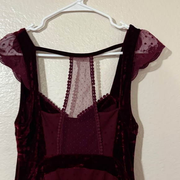 Free people Madeline Sz M Elegant merlot velvet Dress with Lace Details whimsy - Picture 5 of 8